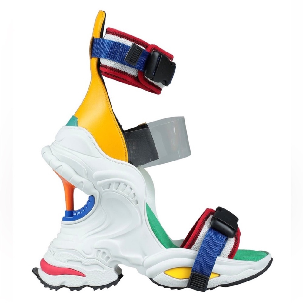 BNIB Dsquared2 the giant platform sneakers
